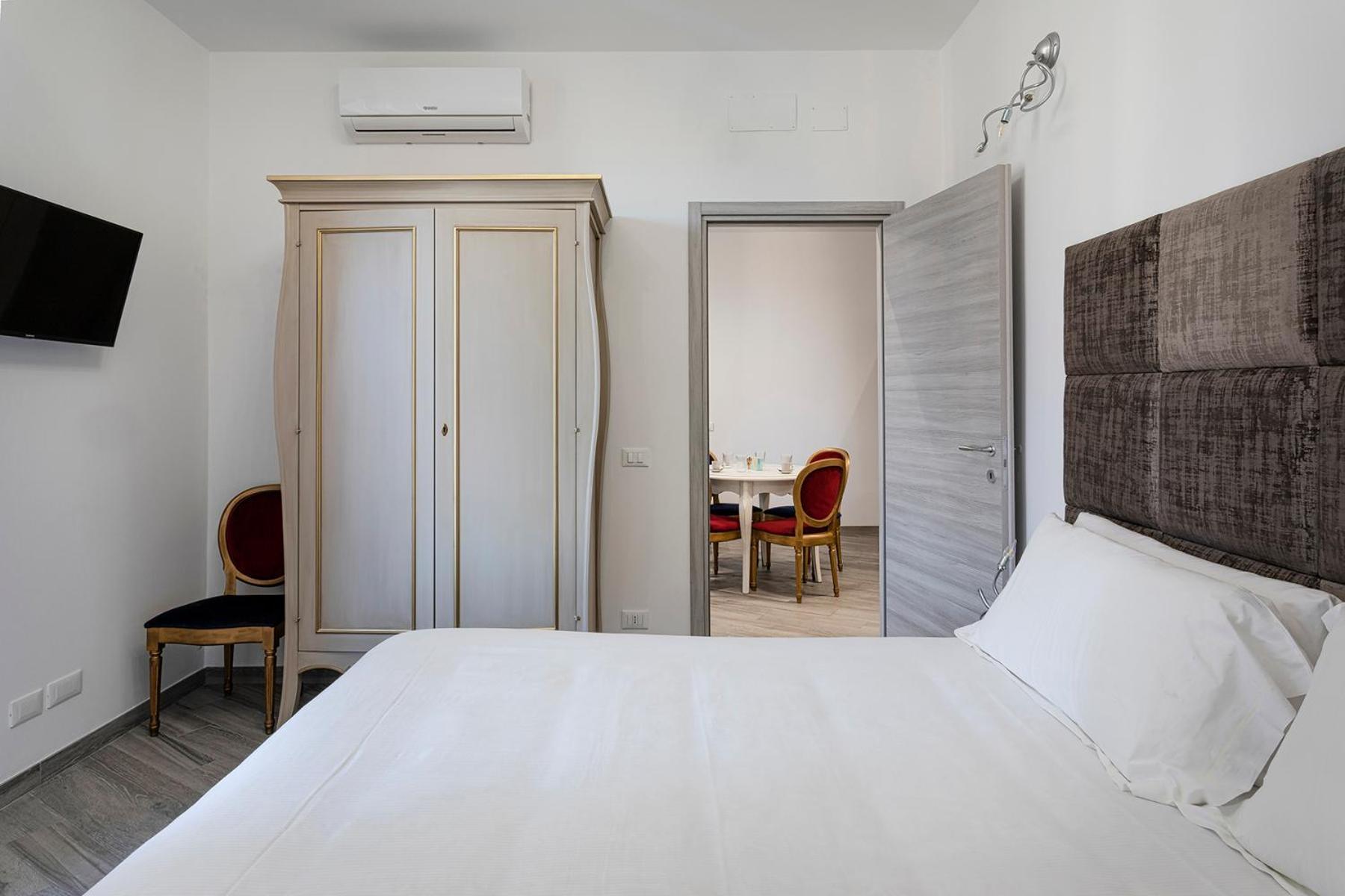 Dclass Acquario Chocolate Apartment
